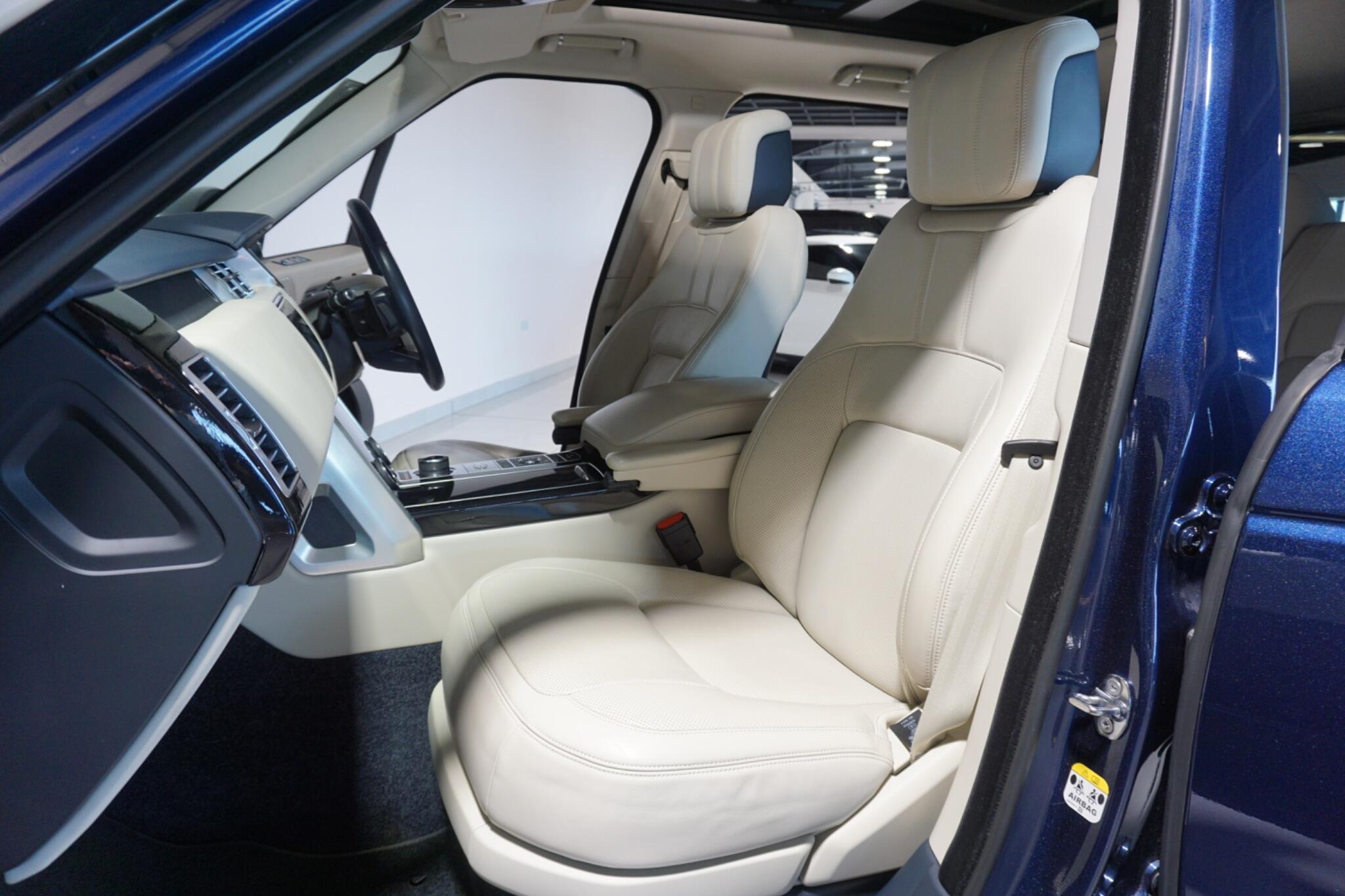 Land Rover Range Rover 2.0 P400e 12.4kWh GPF Vogue SUV 5dr Petrol Plug-in Hybrid Auto 4WD Euro 6 (s/s) (404 ps)